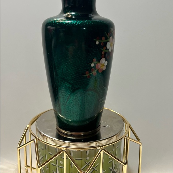 Stunning Vintage antique
Japanese enamel cloisonne vases 835 - Picture 2 of 9